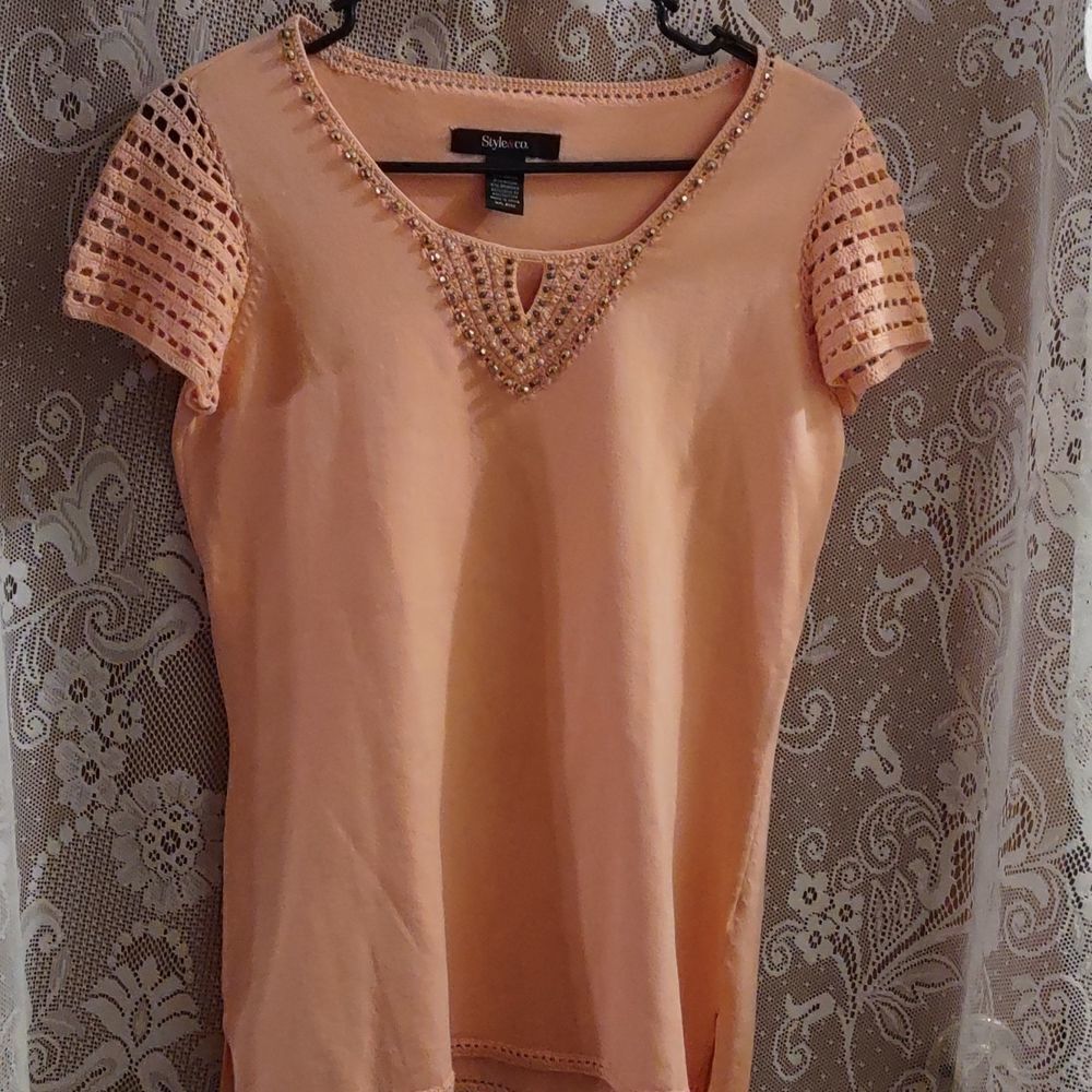 Style & Co Women's size S pastel peach top crochet sleeves studded neckline‎